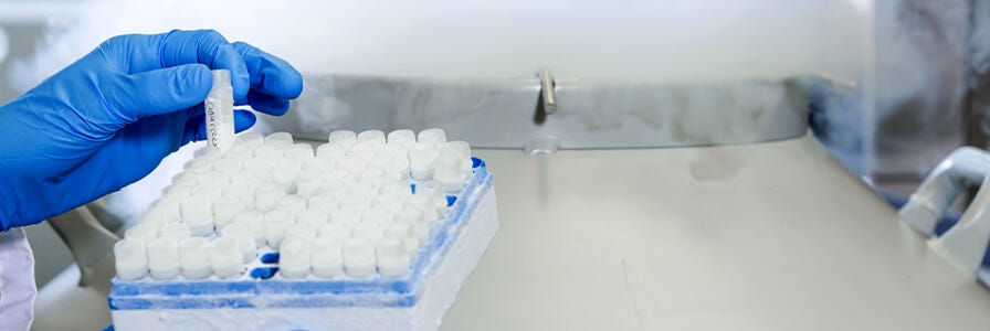 Freezing cells in liquid nitrogen tank